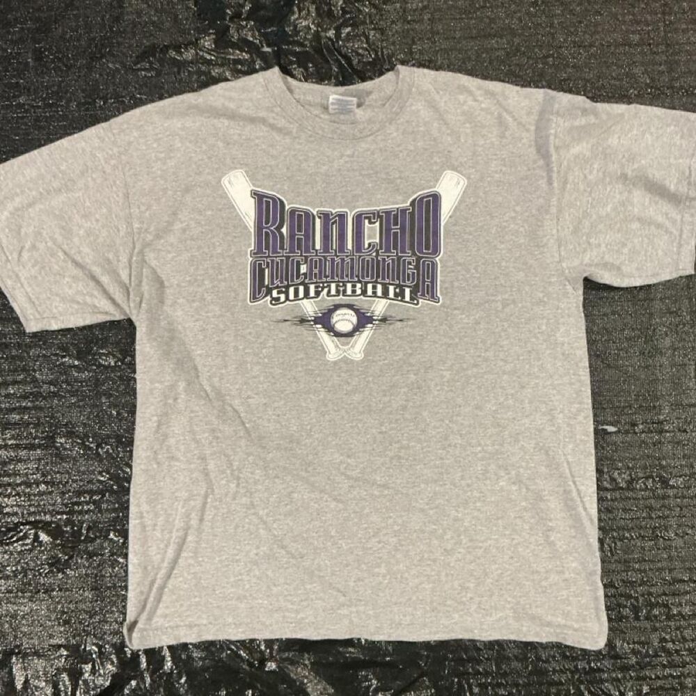 Gildan Men's Grey T-shirt